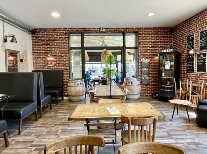 Restaurant Café de la Poste à Mallemort, France