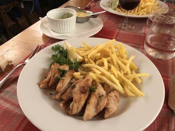 Restaurant Café de la Poste à Lutry, Suisse