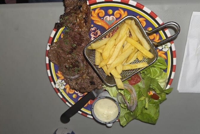 Restaurant Café de la Poste à Mallemort, France