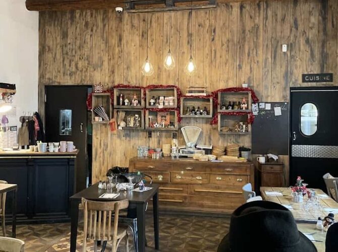 Restaurant Café de la Poste à Mallemort, France