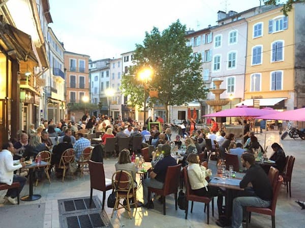 Restaurant Café de l’Univers à Brignoles, France