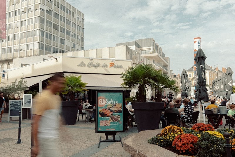 Restaurant Café de Paris à Châteauroux, France