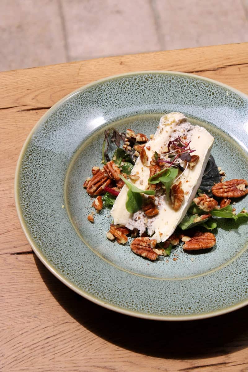 Restaurant Café des Arcades à Valbonne, France