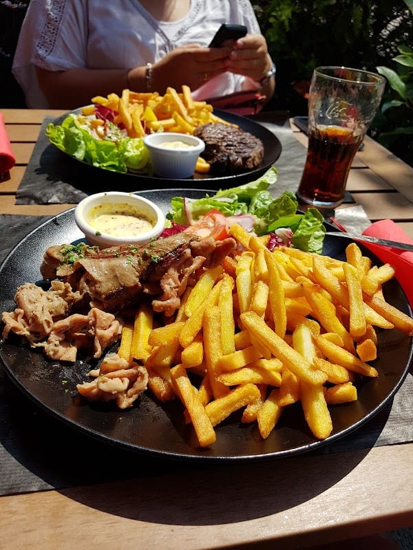 Restaurant Café du Musée à Givet, France