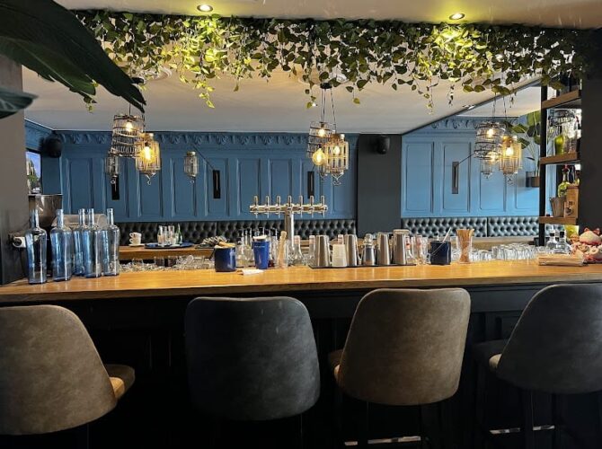 Restaurant Café Face à Châteauroux, France