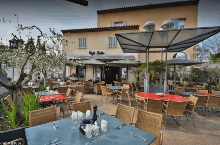 Restaurant Café Latin à Valbonne, France
