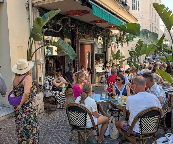 Restaurant Café Le Beaulieu à Beaulieu-sur-Mer, France
