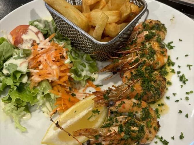 Café Restaurant Le Trotteur à Champigny-sur-Marne, France