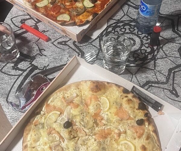 Restaurant Camion pizza feu de bois à Salazie, La Réunion