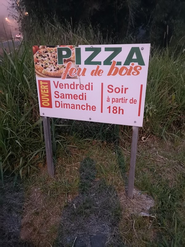 Restaurant Camion pizza feu de bois à Salazie, La Réunion
