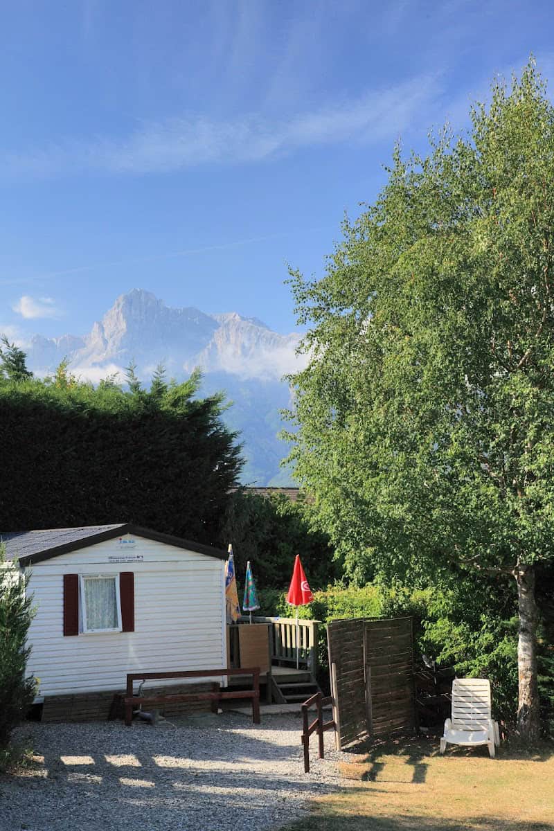 Restaurant Camping Belvédère de l’Obiou **** à Saint-Laurent-en-Beaumont, France