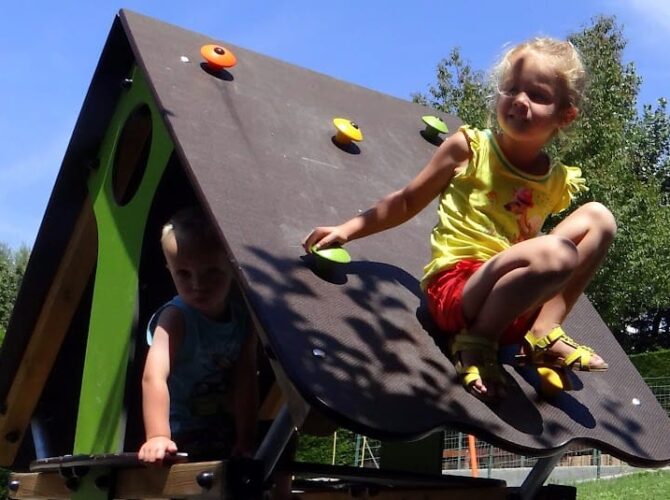 Restaurant Camping Belvédère de l’Obiou **** à Saint-Laurent-en-Beaumont, France