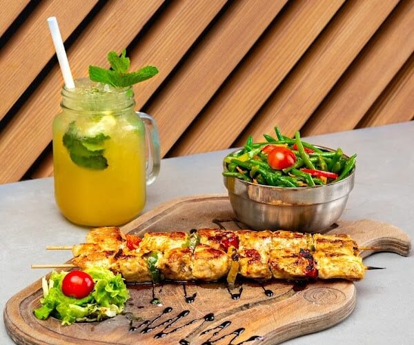 Restaurant Cantine Corner Lyon à Vaulx-en-Velin, France