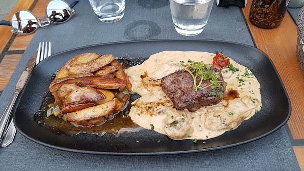 Restaurant Captain Resto à Calvi, France