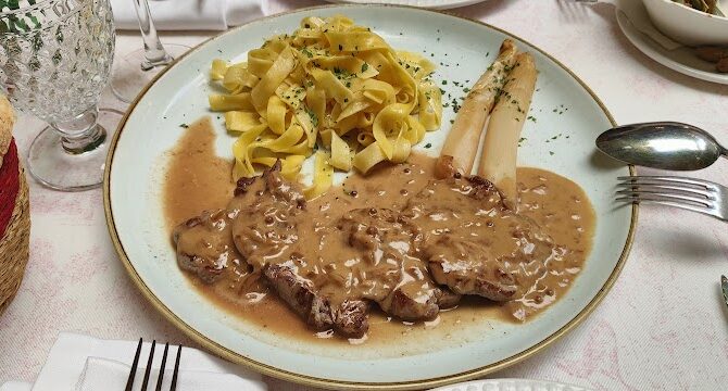 Restaurant Casa Manolo León à Sevilla, Espagne