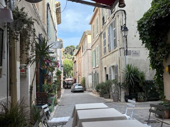 Restaurant CASSIS ET ROMARIN à Cassis, France