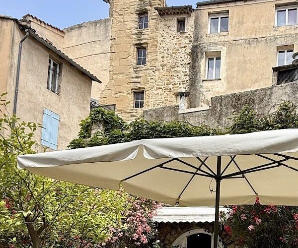 Restaurant Cercle 85 à Carpentras, France