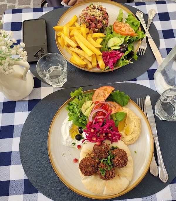 Restaurant C’EST LA VIE à Avignon, France