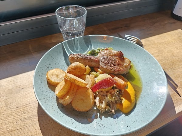 Restaurant Chablis Wine Not à Chablis, France