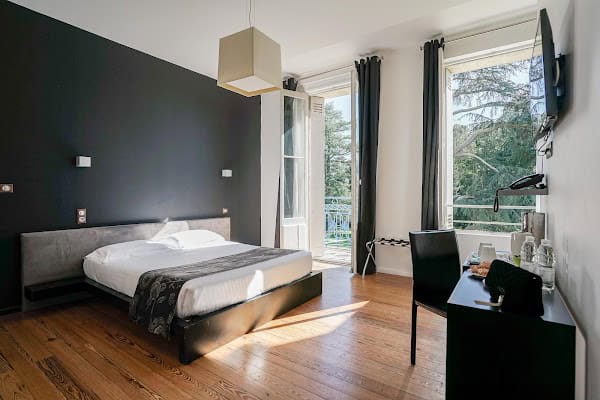 Restaurant Château La Chèze Hotel & Reception À Bordeaux – Floirac à Floirac, France