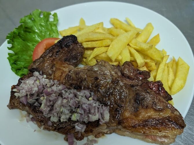 Restaurant CHEZ CARNEIRO à Cenon, France