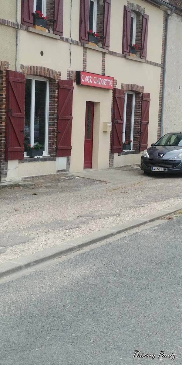 Restaurant Chez Chouette à Épineau-les-Voves, France