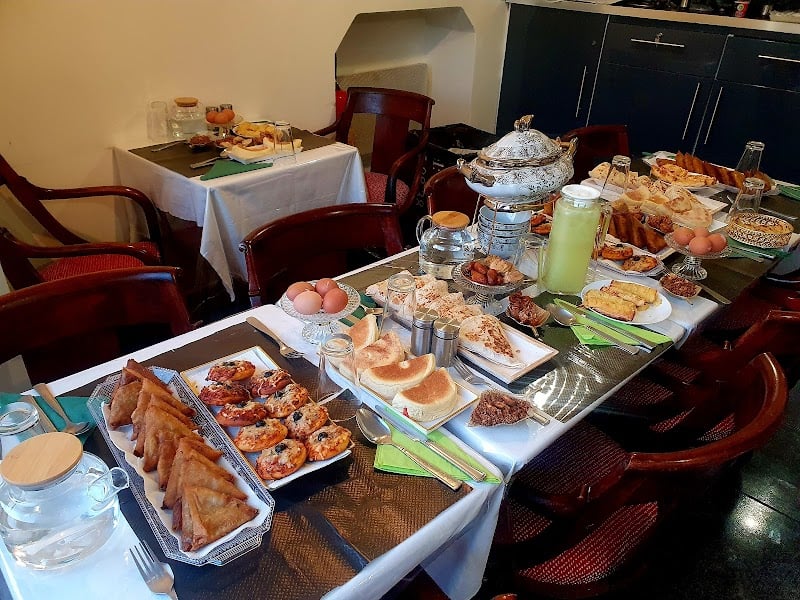 Restaurant Chez Fouzia (Aux petits ponts) à Corbeil-Essonnes, France