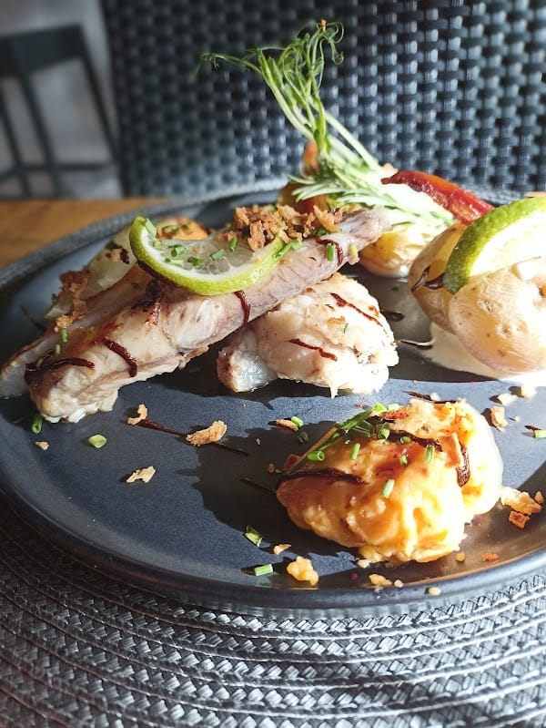 Restaurant Chez Francette à Saint-Cyprien, France