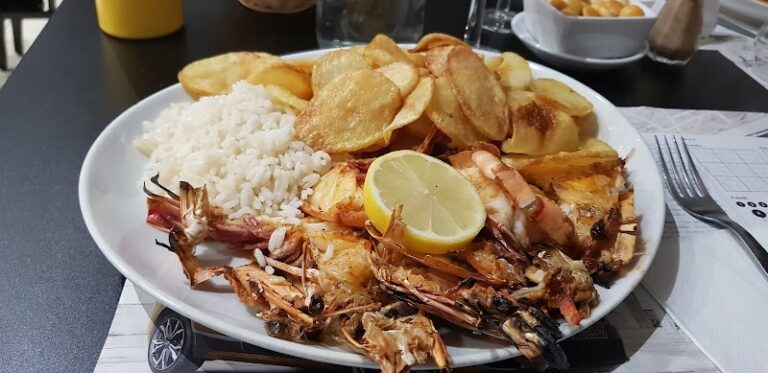 Restaurant Chez Gomes à Mantes-la-Jolie, France — photo 1