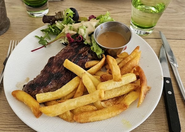 Restaurant Chez Jacqueline à Savigny-sur-Orge, France