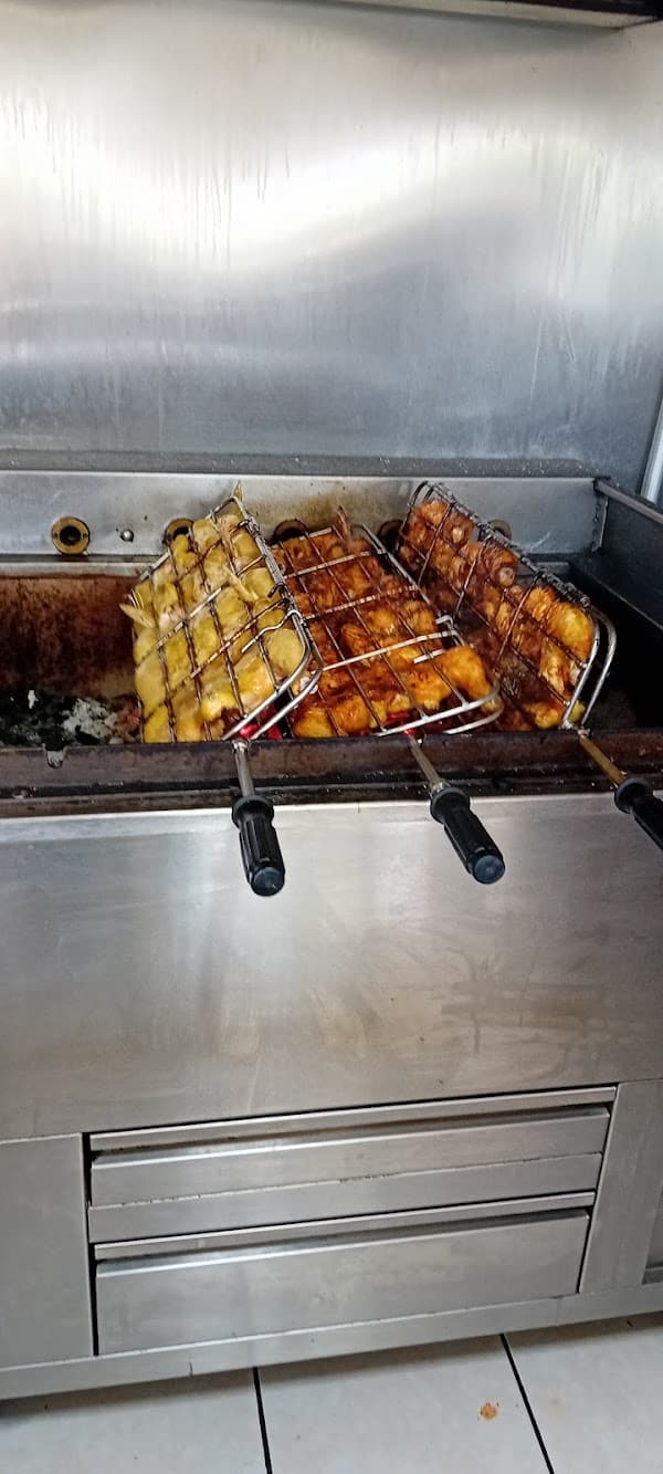 Restaurant Chez Leo à Saint-Cyprien, France