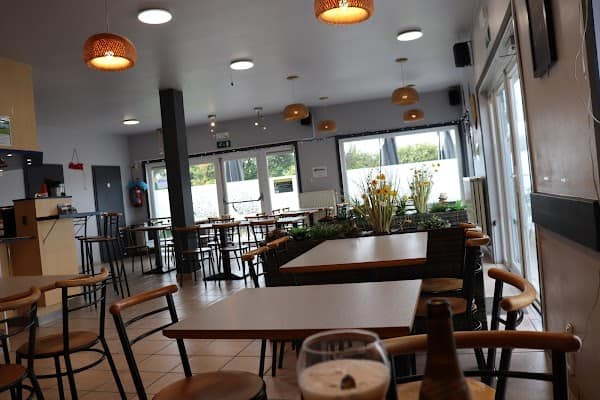 Restaurant Chez les Bûches Friterie à Couvin, Belgique