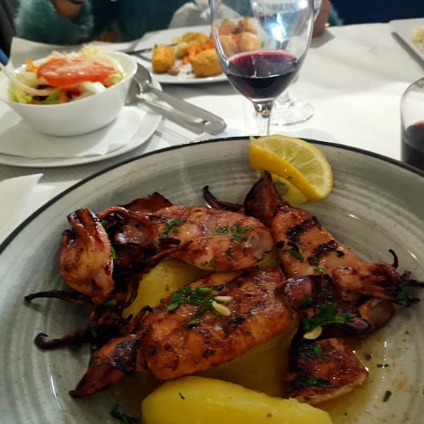 Restaurant Chez Max à Sainte-Geneviève-des-Bois, France