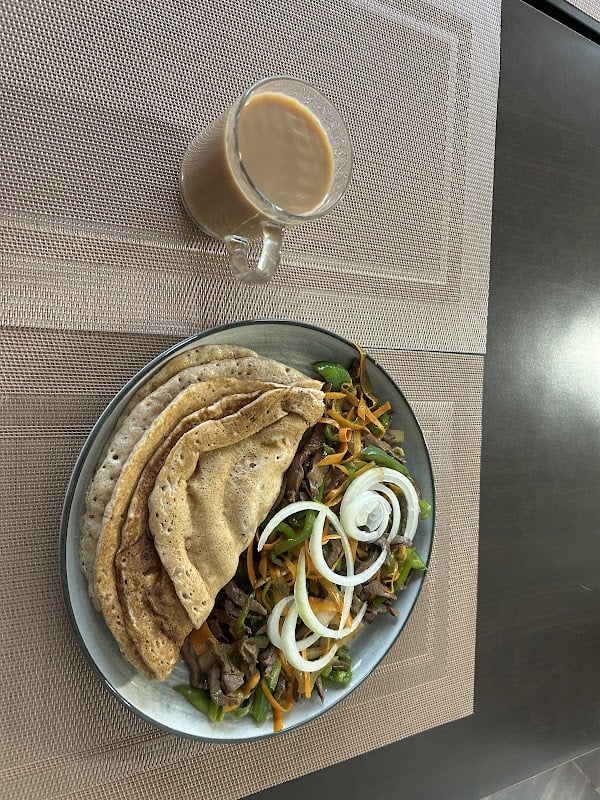 Restaurant Chez omar 4 place napoleon la Roche-sur-Yon 85000 à La Roche-sur-Yon, France