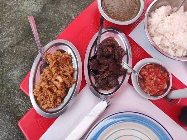 Restaurant Chez Serge “Le grand-Ilet” à Salazie, La Réunion