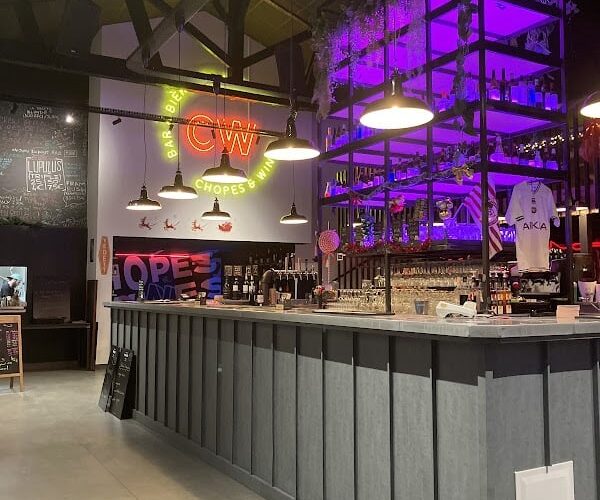 Restaurant Chopes & Wines à La Sauve, France