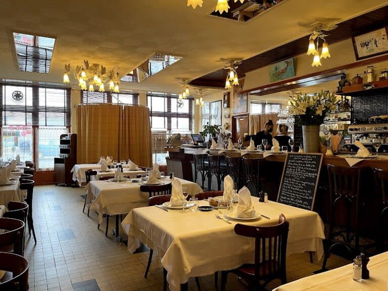 Restaurant Comptoir à Huitre à Dieppe, France — photo 1