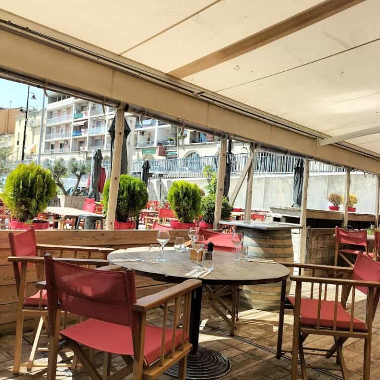 Restaurant coquillages et crustacés à Sète, France — photo 1
