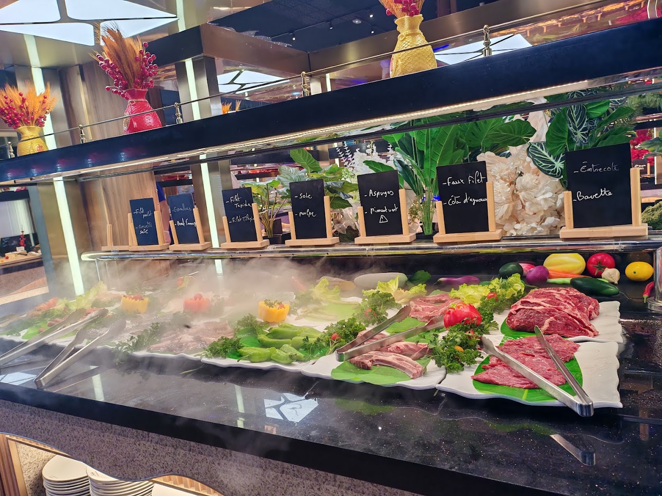 CosMos Restaurant à Puiseux-Pontoise, France