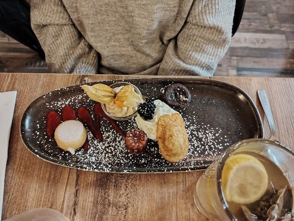 Restaurant Cotes et Vins à Saint-Nazaire, France