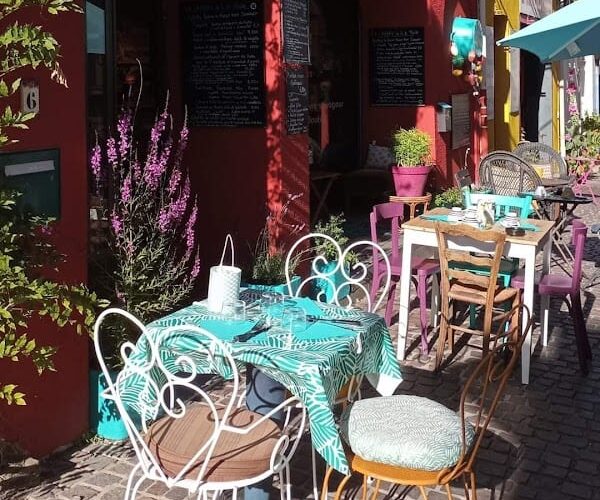 Restaurant Crêperie Le Q de Poule Pornic & livre voyageur à Pornic, France