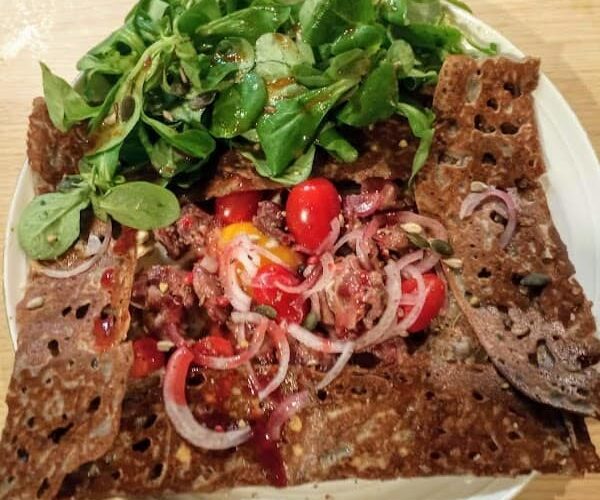 Restaurant Crêperie Le Q de Poule Pornic & livre voyageur à Pornic, France