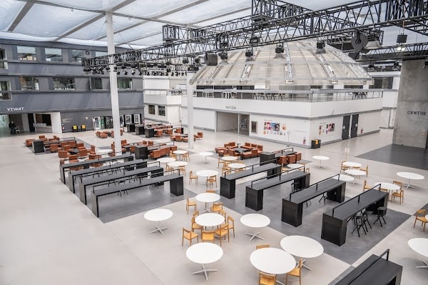 CROUS Eiffel Restaurant à Gif-sur-Yvette, France