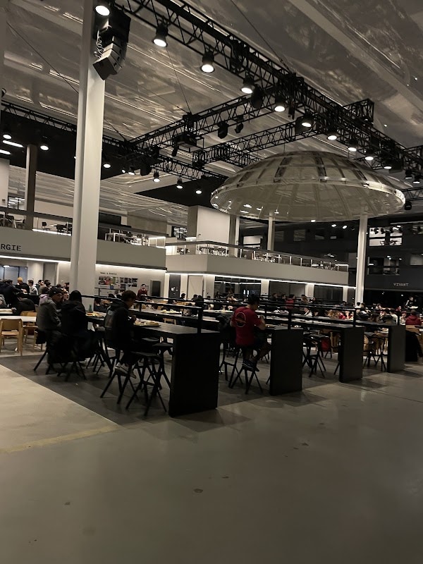 CROUS Eiffel Restaurant à Gif-sur-Yvette, France