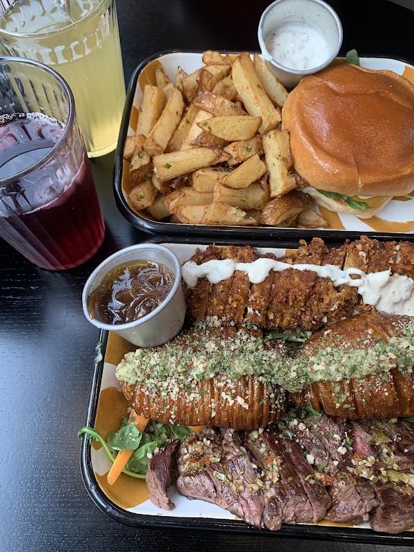 Restaurant CUT – Streetfood | Paris 10 à Paris, France