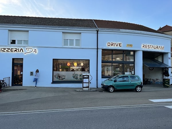 Restaurant D74 à Langres, France