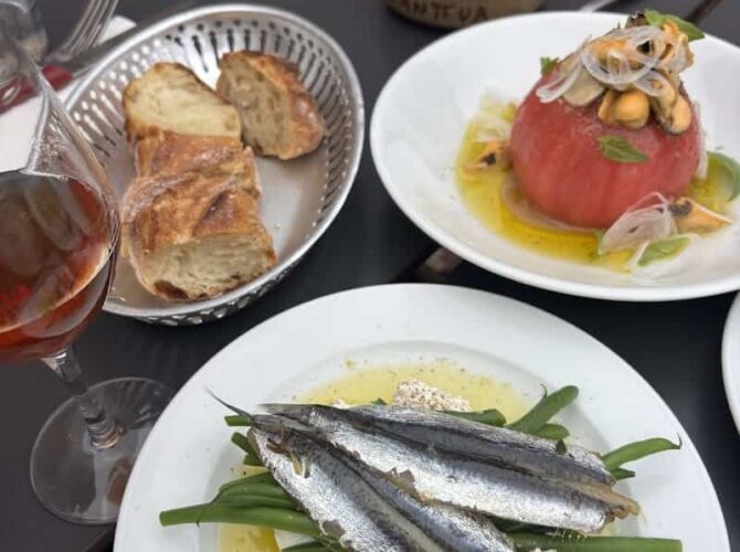 Restaurant Denen Kanttua à Saint-Jean-de-Luz, France