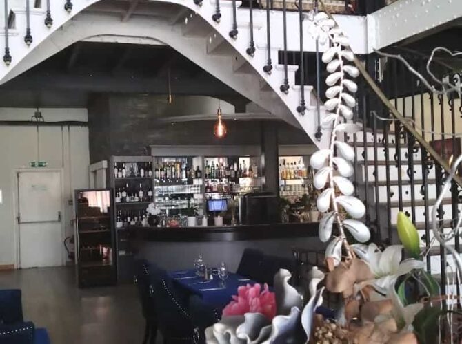 Restaurant DIAMANT BLANC à Vouziers, France