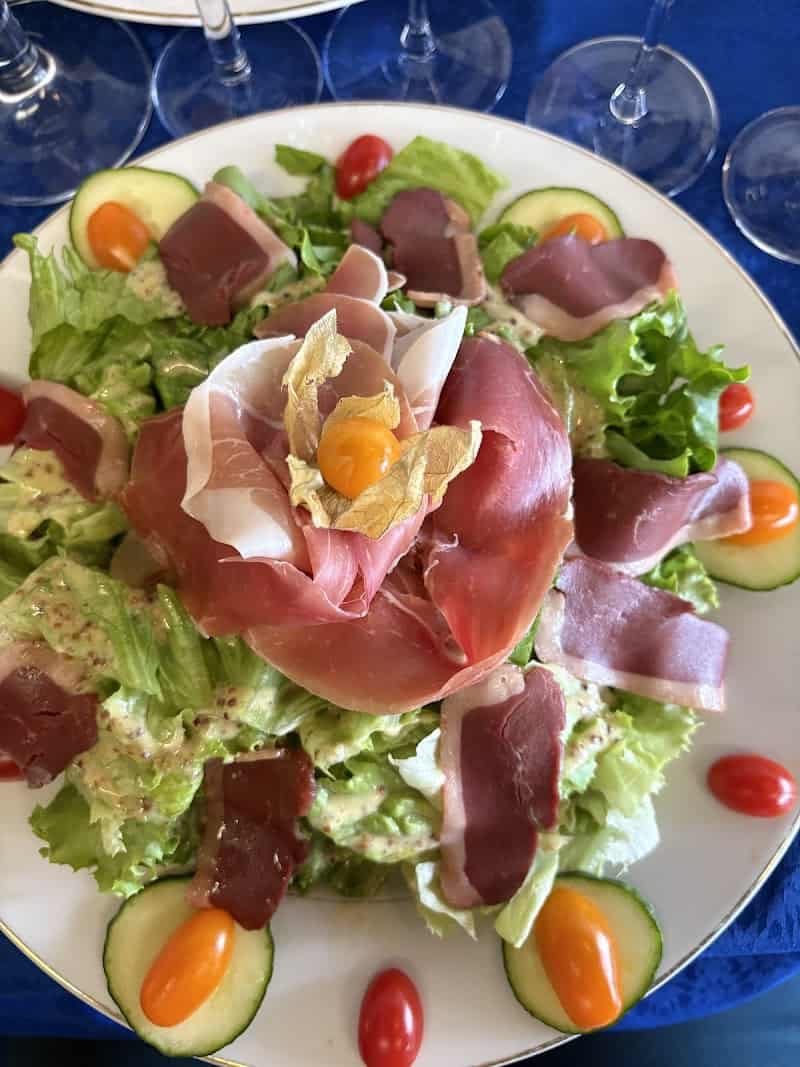 Restaurant DIAMANT BLANC à Vouziers, France