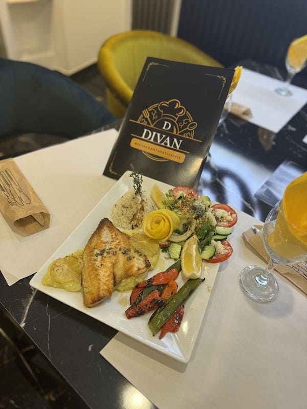 Divan restaurant à Salon-de-Provence, France